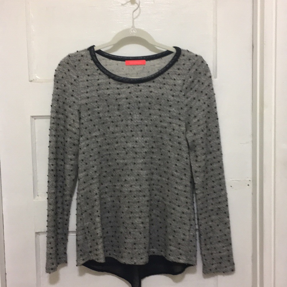 DONATED Lulumari Sweater